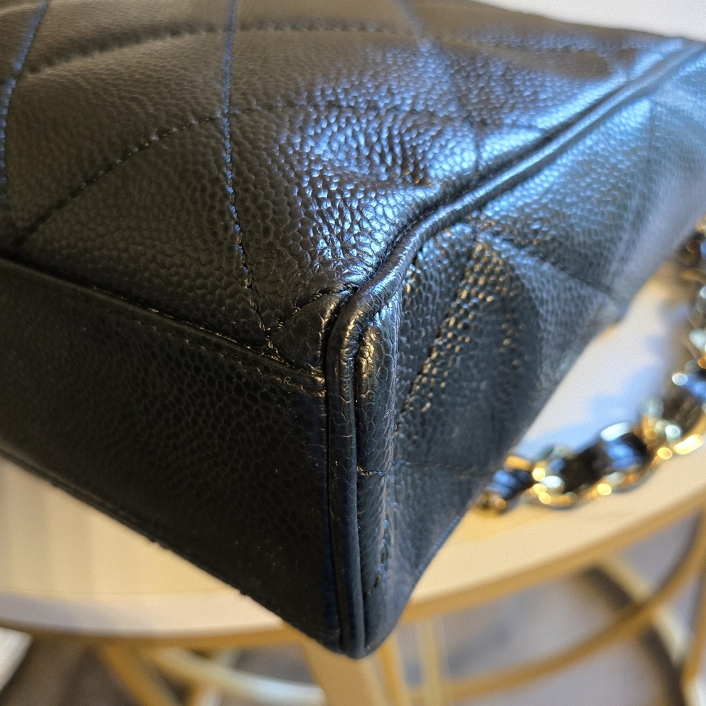 🔥 Chanel Black Quilted Caviar Shoulder Bag 🔥 - Picture 10 of 17